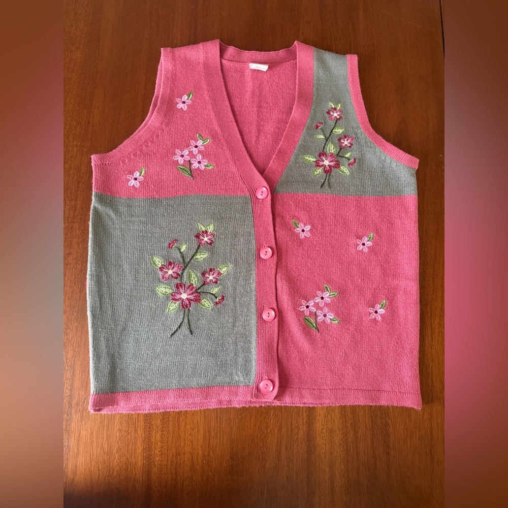 Adrian Dilafild  Rose Floral Cottage Core Knit Vest